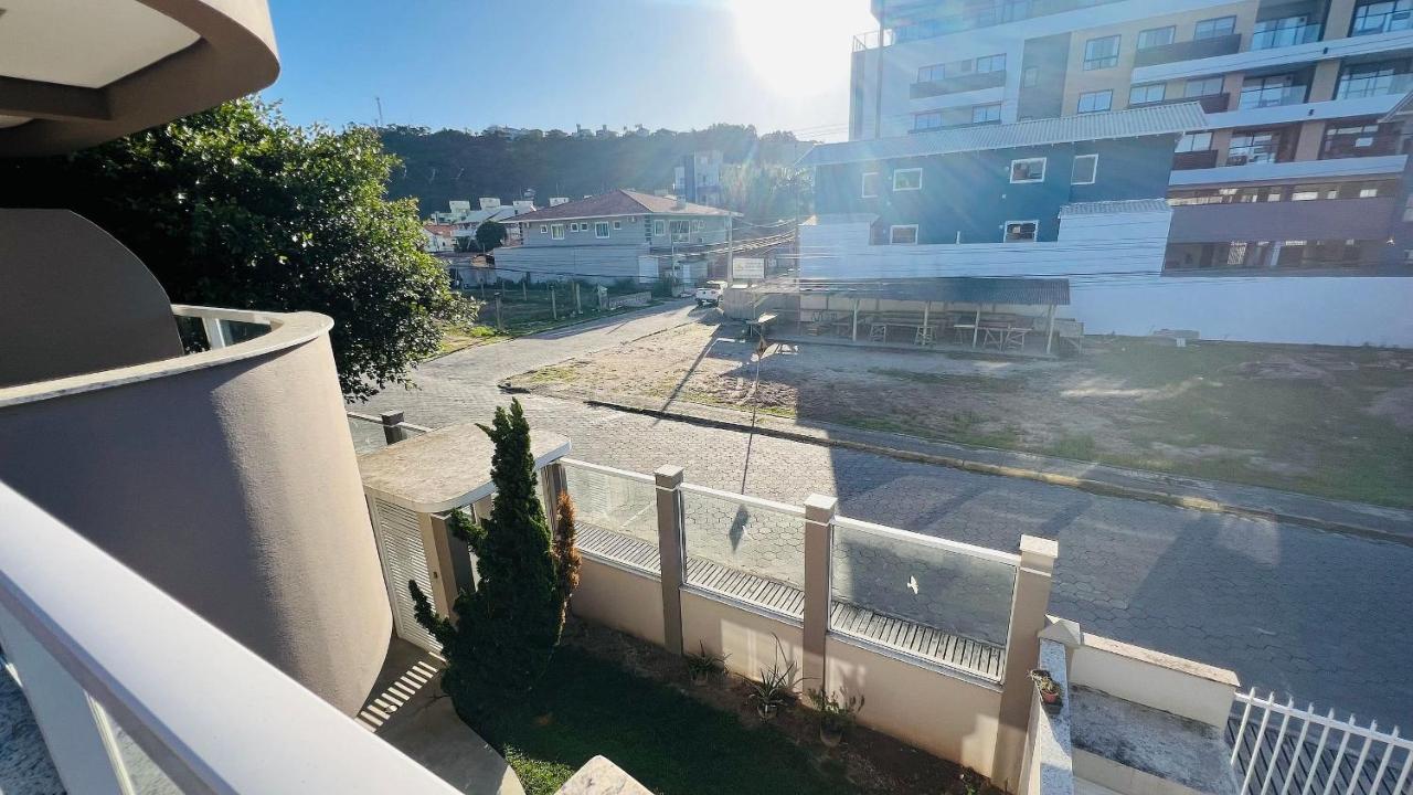 Residencial Tia Dilma Apartment Bombinhas Exterior photo