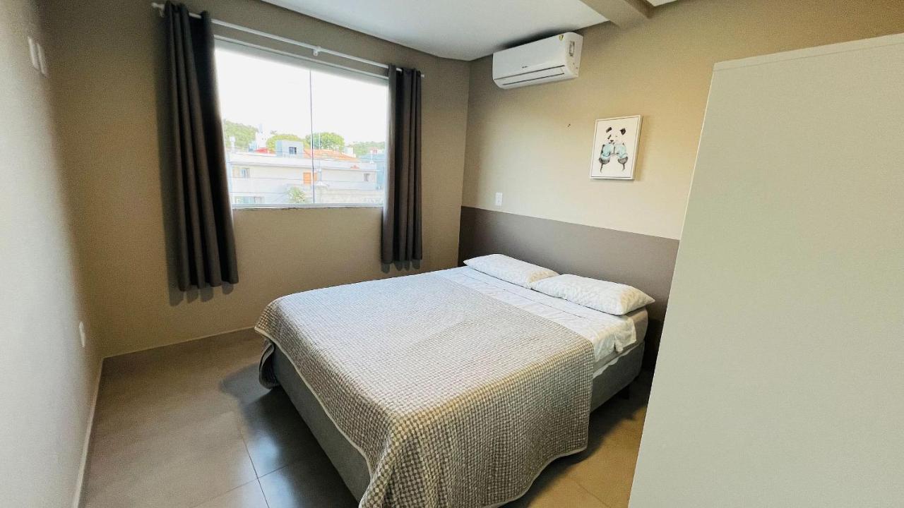 Residencial Tia Dilma Apartment Bombinhas Exterior photo