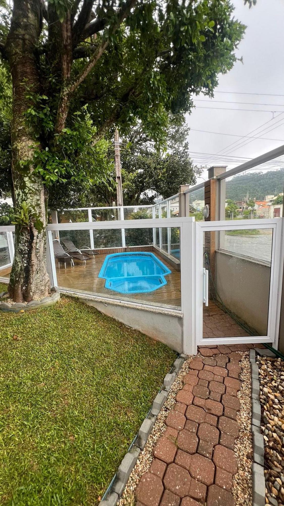 Residencial Tia Dilma Apartment Bombinhas Exterior photo